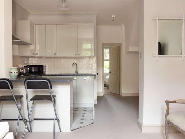 Flat for sale in Brook Green, Greater London