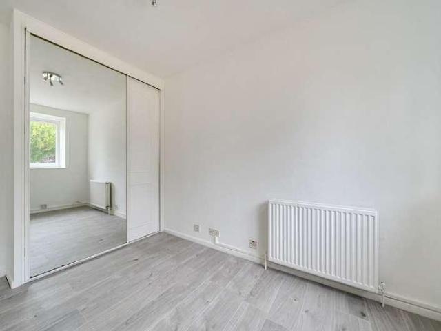Flat for sale in Bracknell