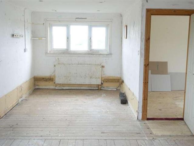 Flat for sale in Armadale, Scotland