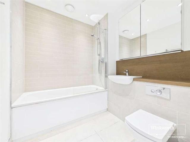 Flat for sale in Newtown, Reading