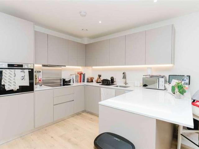 Flat for sale in Callis Yard, Greater London