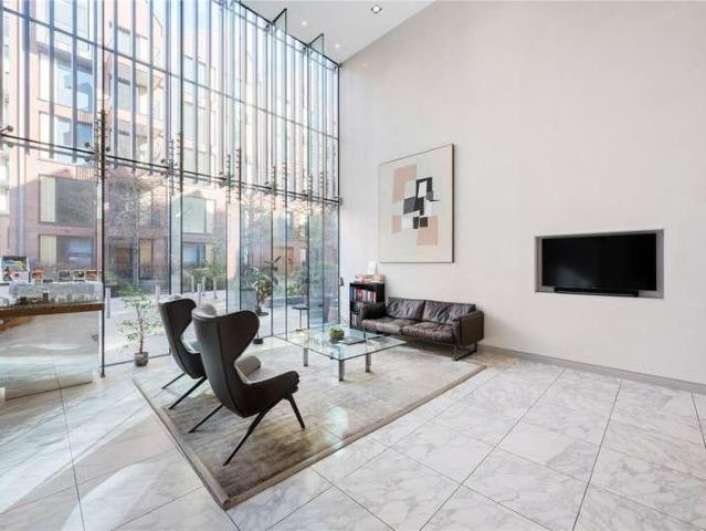 Flat for sale in Fulham Riverside, Greater London