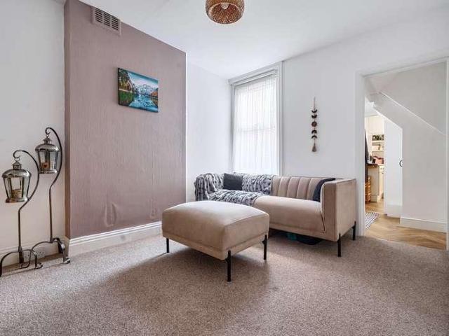 Flat for sale in Clapham, West Sussex