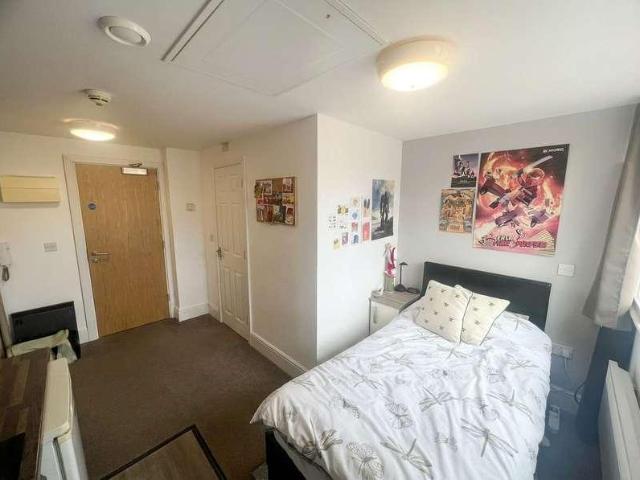 Flat for sale in St Ann's, Haddon