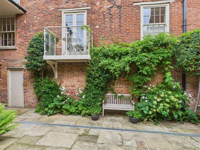 Flat for sale in Malton, North Yorkshire