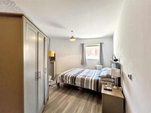 Flat for sale in Lakenham, East Bank