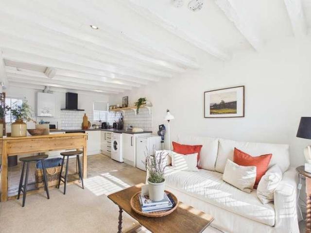 Flat for sale in Flookburgh
