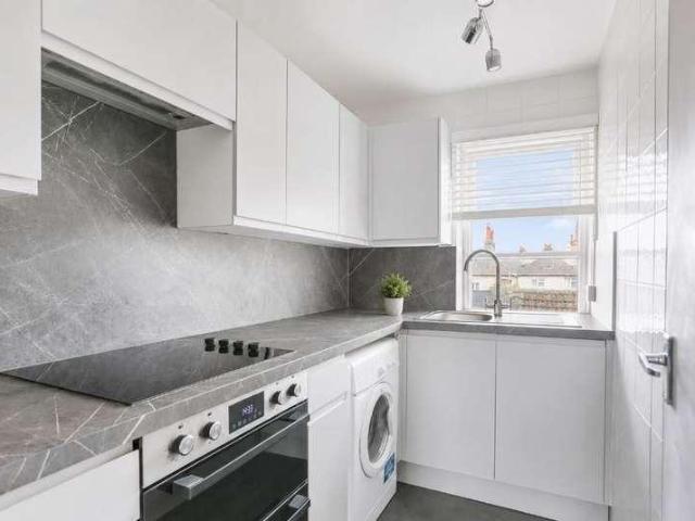Flat for sale in Kemptown, Brighton & Hove