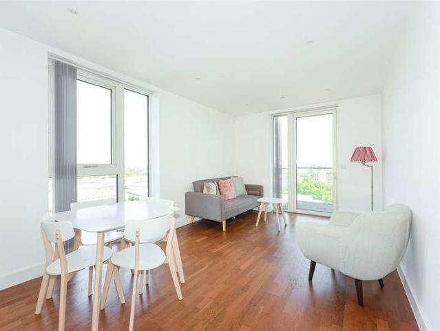 Flat for sale in Glyndon, Plumstead