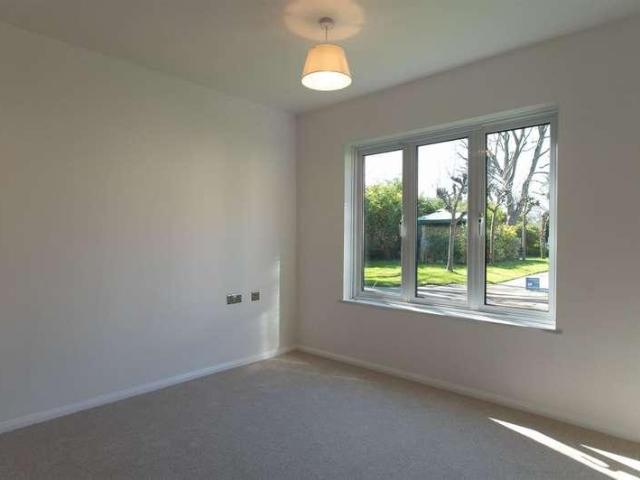 Flat for sale in St Margarets, Greater London