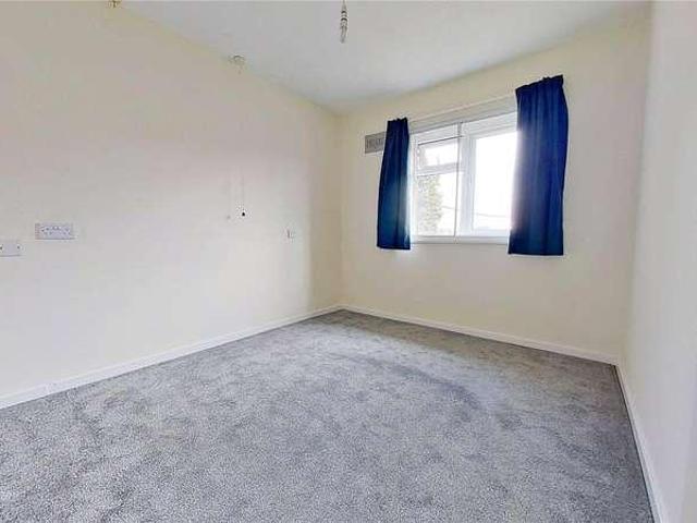 Flat for sale in Fishersgate, West Sussex