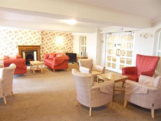 Flat for sale in Cowes, Isle Of Wight