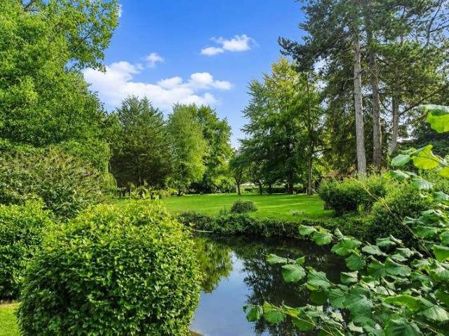 Flat for sale in Chedburgh, Suffolk
