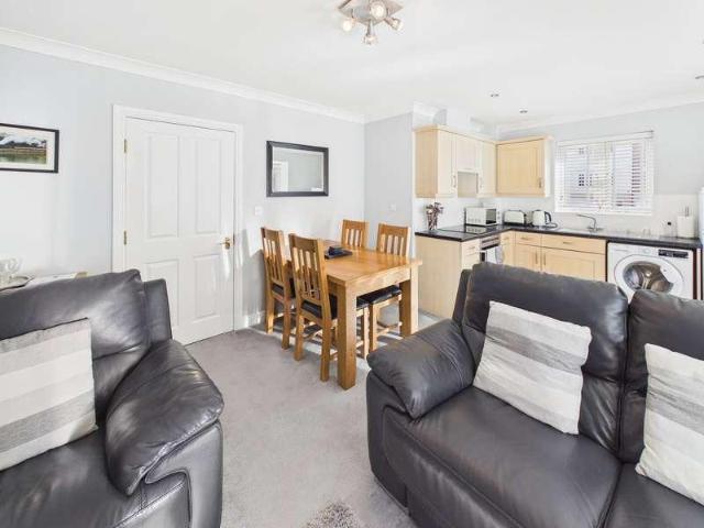 Flat for sale in Whitby, North Yorkshire