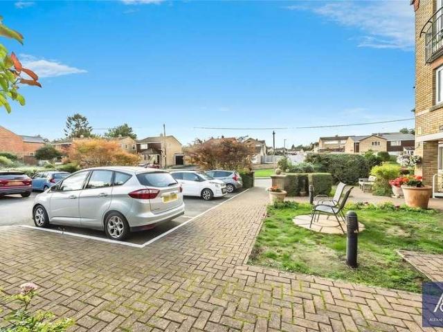 Flat for sale in Brackley, Northamptonshire
