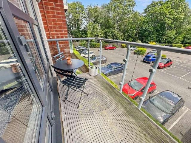 Flat for sale in Chapel Field, Bury