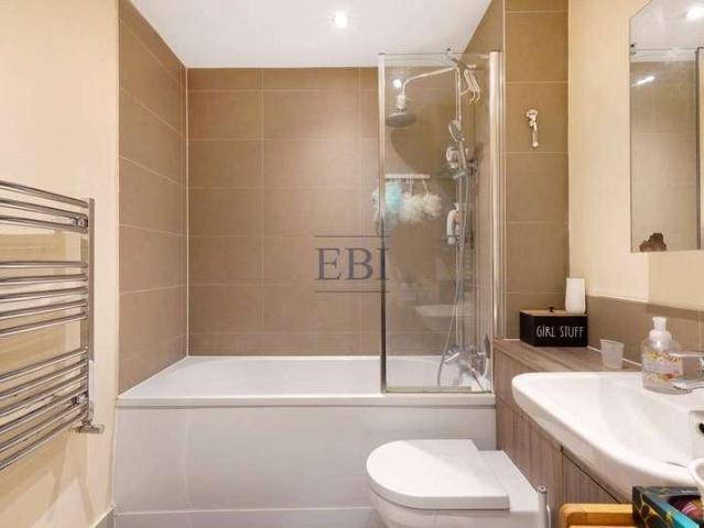 Flat for sale in Kenton, Greater London