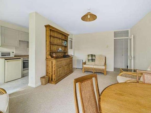 Flat for sale in Daws Hill, Cressex