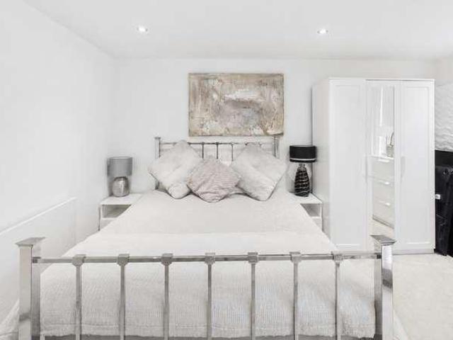 Flat for sale in Whitby, North Yorkshire