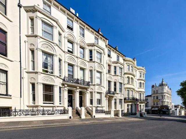 Flat for sale in Brunswick