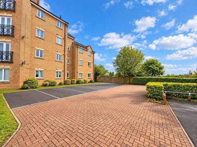 Flat for sale in Tipton, Sandwell