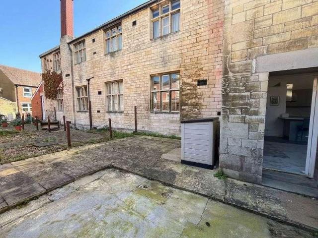 Flat for sale in Trowbridge