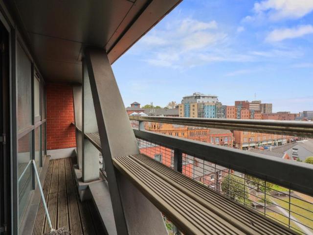 Flat for sale in Saint George's, South Yorkshire