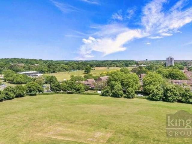 Flat for sale in Latton Bush, Harlow