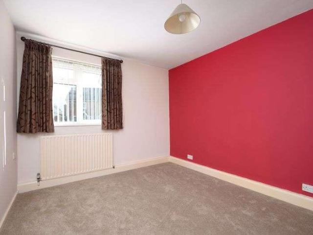 Flat for sale in Swallowfields, Blackhills