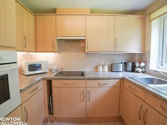 Flat for sale in Hallcroft, Costhorpe
