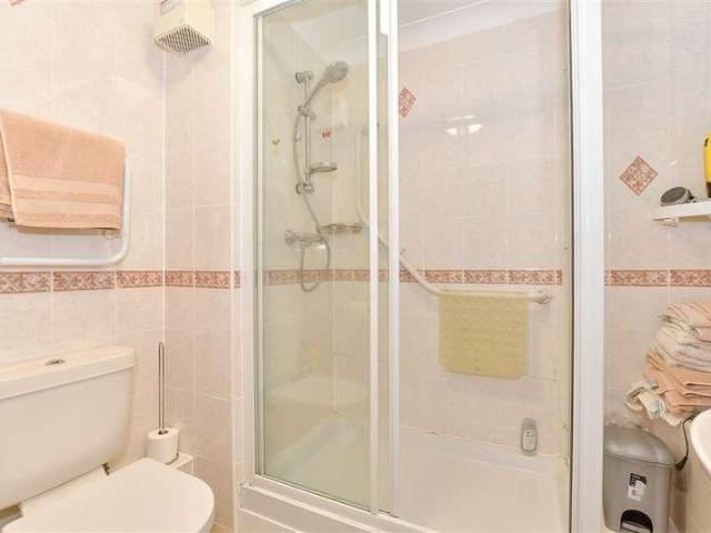 Flat for sale in Highwood, Horsham