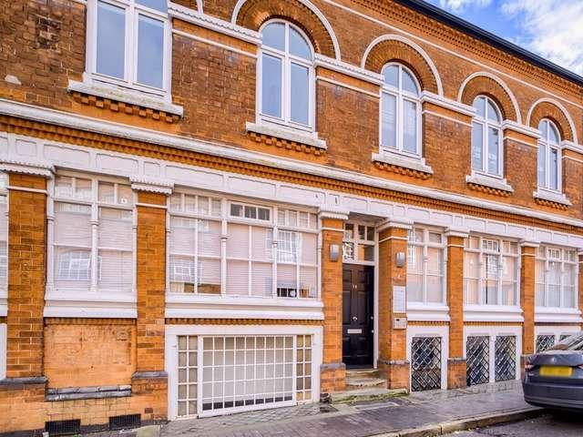 Flat for sale in Jewellery Quarter, West Midlands