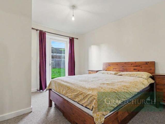 Flat for sale in Edmonton, Greater London