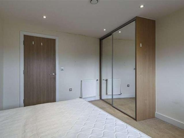 Flat for sale in Old Kent Road, Greater London