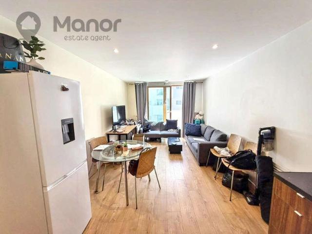 Flat for sale in Greater London