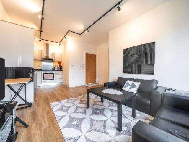 Flat for sale in Enborne, West Berkshire