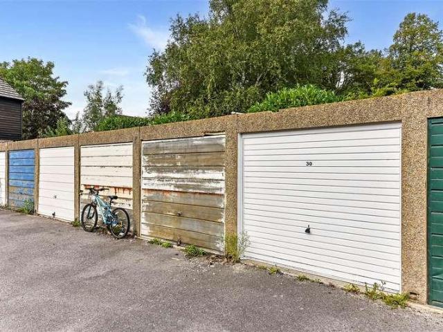 Flat for sale in Littlecote, West Sussex