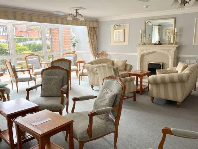 Flat for sale in Highcliffe
