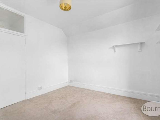Flat for sale in Guildford Park, Westborough