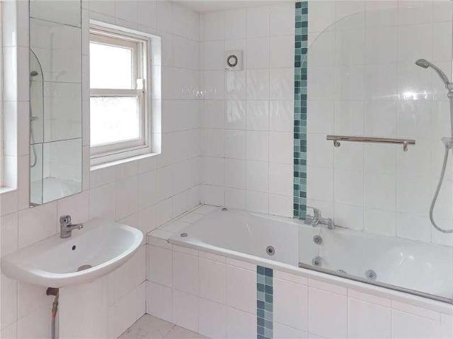 Flat for sale in Low Harrogate, Harrogate