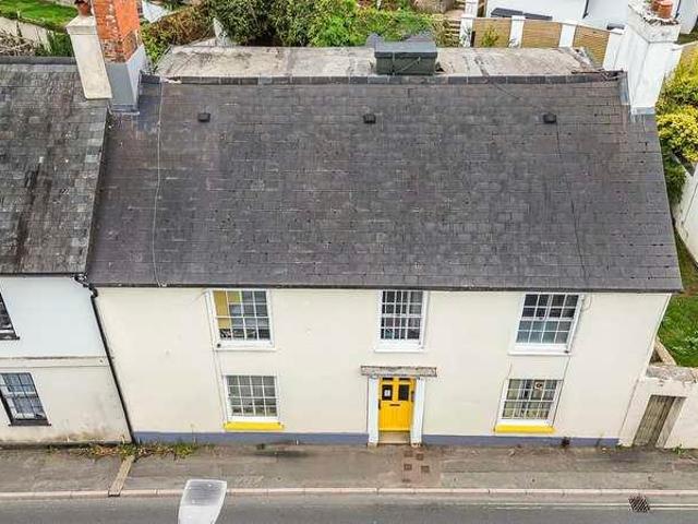 Flat for sale in Highweek, Bridford