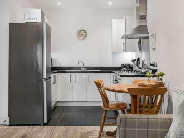 Flat for sale in Lower Halliford, Surrey