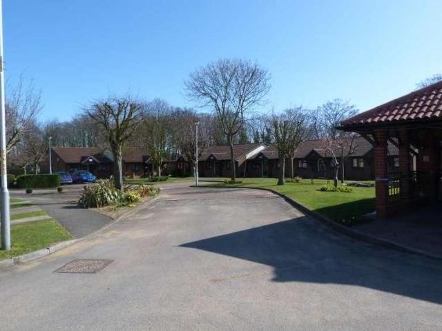 Flat for sale in St. Peter's, Acol