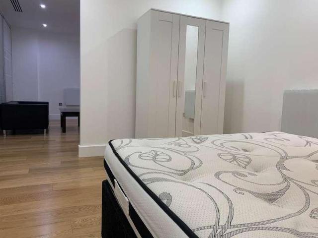 Flat for sale in Hounslow Flat for sale in Hounslow