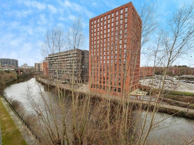 Flat for sale in Hulme, Georgia