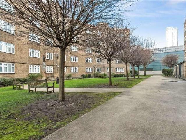 Flat for sale in Greater London