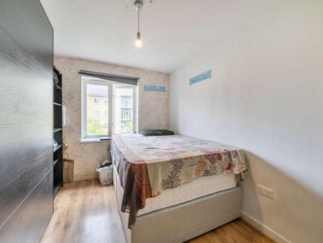 Flat for sale in West Drayton, Greater London