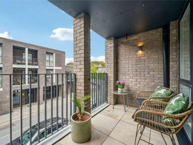Flat for sale in London Borough of Merton, Greater London