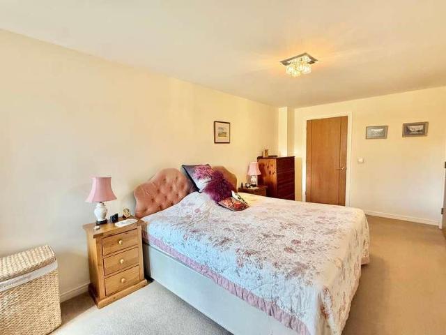 Flat for sale in Hythe and Dibden, Ashurst Bridge