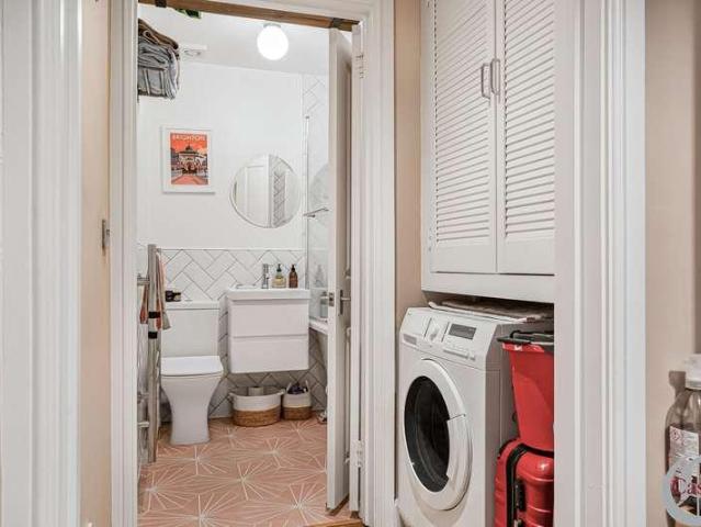 Flat for sale in London Borough of Haringey, Greater London